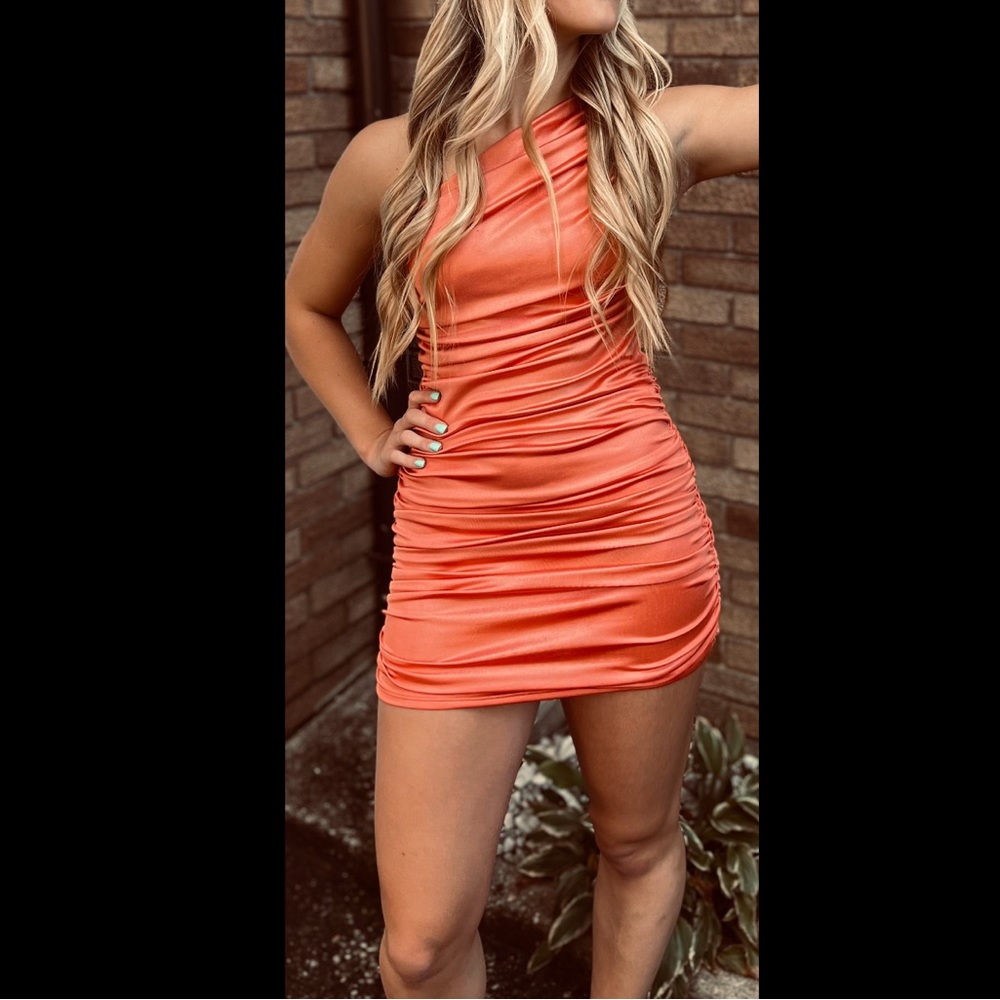 Lucy in the Sky — Faye one shoulder ruched dress — size Small — coral/orange
